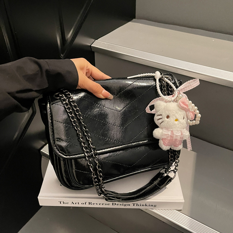 Tas wanita Aimitu model terbaru tahun 2025, gaya modis dan serbaguna, cocok untuk kegiatan sehari-hari, dengan desain sederhana dan santai, termasuk tas selempang, tas pinggang (sling bag) dan tas rantai.