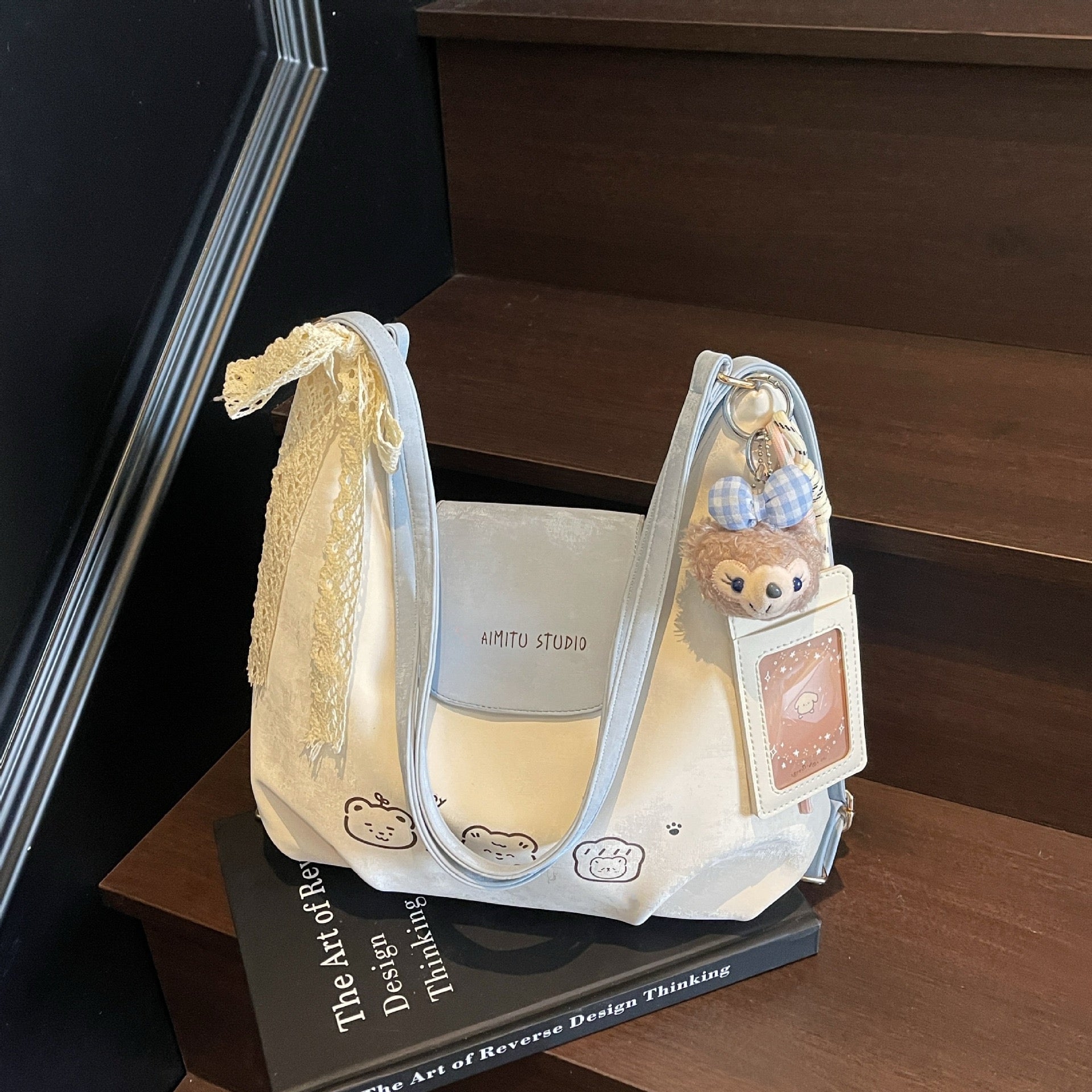Tas wanita Aimitu model terbaru tahun 2025, gaya modis dan sesuai dengan tren Instagram, kapasitas besar, termasuk tas ransel yang serbaguna dan santai, serta tas selempang tote yang fashionable.